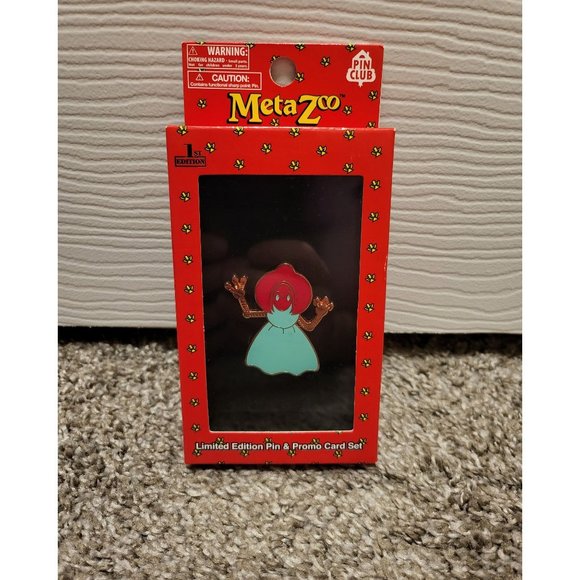 Metazoo x Pin Club Cryptid Nation Flatwoods Monster Pin Promo Sealed Card New - Picture 1 of 2